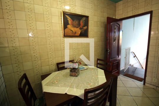Copa de casa à venda com 3 quartos, 119m² em Brás de Pina, Rio de Janeiro