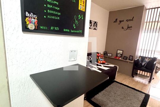 Sala de apartamento para alugar com 1 quarto, 29m² em Centro Histórico, Porto Alegre