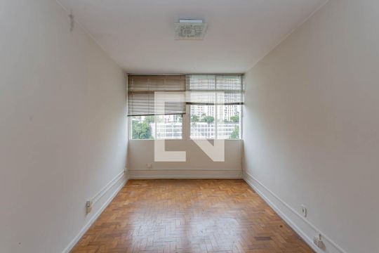 Apartamento para alugar com 2 quartos, 85m² em Aclimação, São Paulo