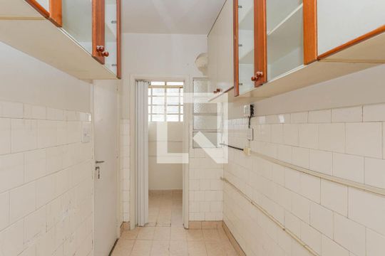 Cozinha de apartamento para alugar com 2 quartos, 85m² em Aclimação, São Paulo
