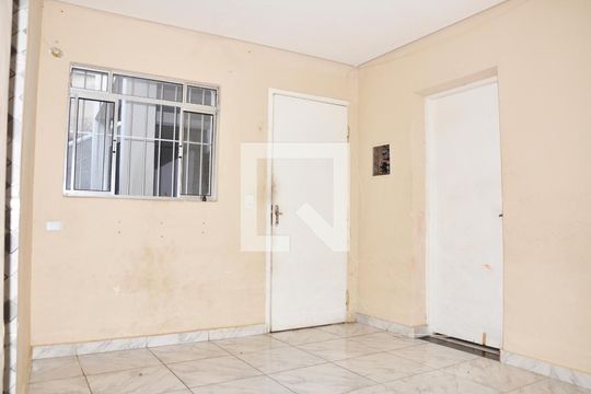 Casa para alugar com 1 quarto, 150m² em Vila Marina, São Paulo