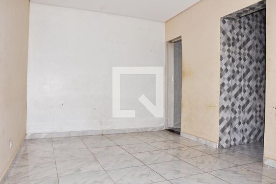 Sala de casa para alugar com 1 quarto, 150m² em Vila Marina, São Paulo