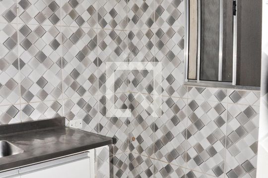 Cozinha de casa para alugar com 1 quarto, 150m² em Vila Marina, São Paulo
