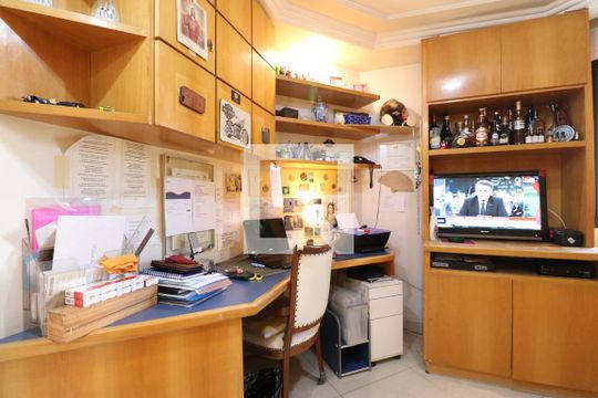 Quarto 2 de apartamento à venda com 3 quartos, 126m² em Alto da Lapa, São Paulo