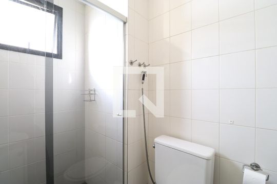 Banheiro Social de apartamento à venda com 3 quartos, 126m² em Alto da Lapa, São Paulo