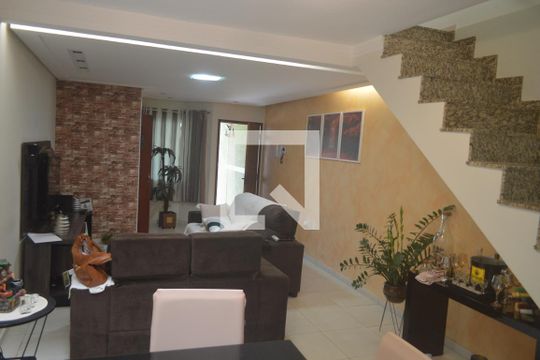 Sala de Jantar de casa para alugar com 2 quartos, 134m² em Vila Santa Isabel, São Paulo