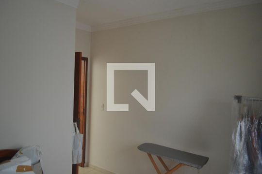 Quarto 1 de casa para alugar com 2 quartos, 134m² em Vila Santa Isabel, São Paulo