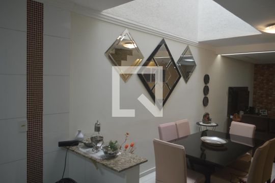 Sala de Jantar de casa para alugar com 2 quartos, 134m² em Vila Santa Isabel, São Paulo