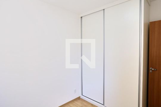Quarto 1 de apartamento para alugar com 2 quartos, 55m² em Lagoinha, Belo Horizonte