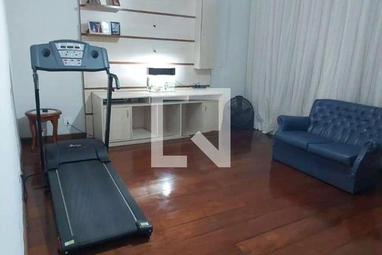 Casa à venda com 3 quartos, 200m² em Vila Constança, São Paulo