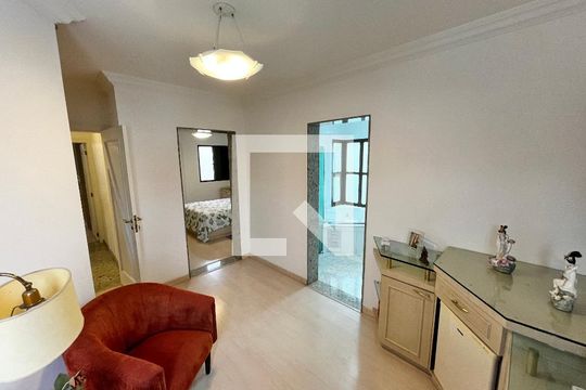Closet da suíte 3 de casa à venda com 4 quartos, 465m² em Jardim Franca, São Paulo