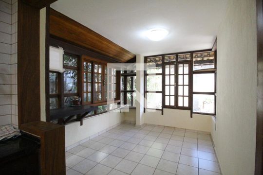 Cozinha de casa de condomínio à venda com 3 quartos, 160m² em Taquara, Rio de Janeiro