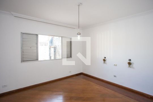 Quarto 1 de casa para alugar com 4 quartos, 210m² em Conceição, Diadema