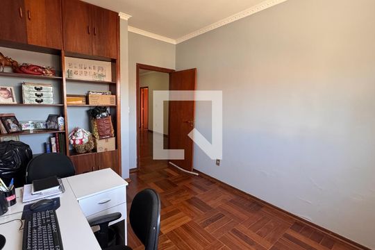 Quarto 1 de casa à venda com 5 quartos, 320m² em Jardim Proenca I, Campinas