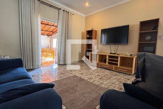 Sala de TV de casa à venda com 5 quartos, 320m² em Jardim Proenca I, Campinas