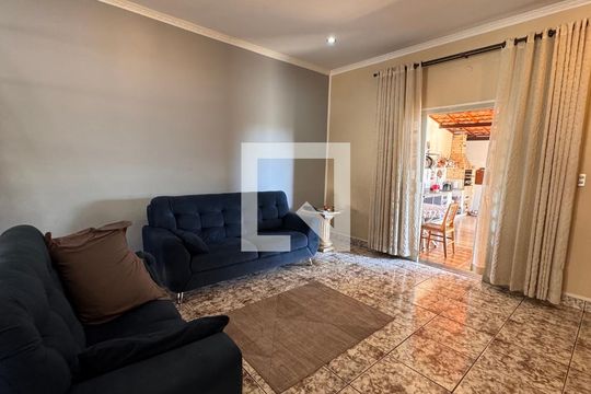 Sala de TV de casa à venda com 5 quartos, 320m² em Jardim Proenca I, Campinas