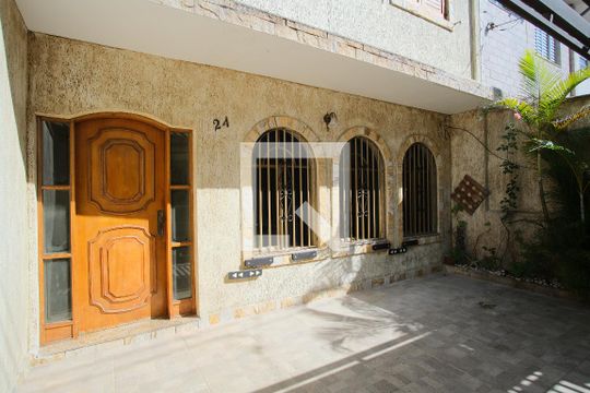 Garagem de casa à venda com 3 quartos, 150m² em Vila Gomes Cardim, São Paulo