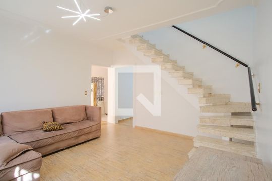 Sala de casa para alugar com 3 quartos, 150m² em Vila Gomes Cardim, São Paulo