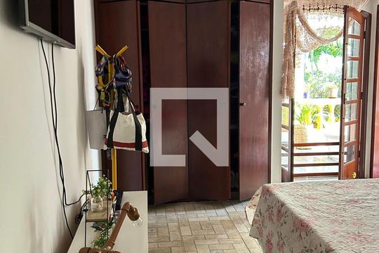 Quarto 2 de casa de condomínio à venda com 4 quartos, 560m² em Alphaville, Santana de Parnaíba