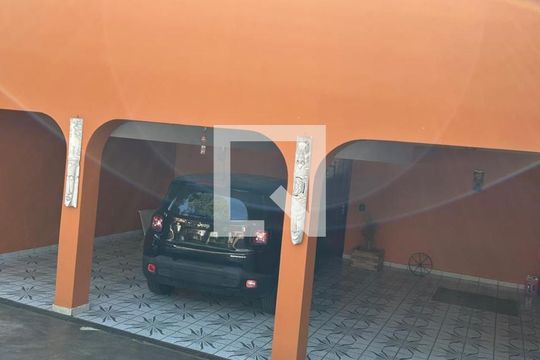 Fachada de casa de condomínio à venda com 4 quartos, 560m² em Alphaville, Santana de Parnaíba