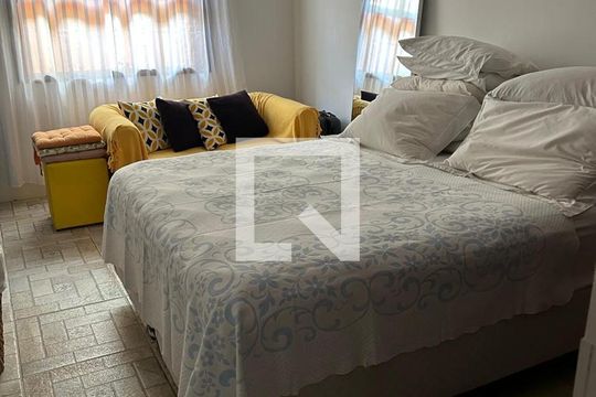 Quarto 3 de casa de condomínio para alugar com 4 quartos, 560m² em Alphaville, Santana de Parnaíba