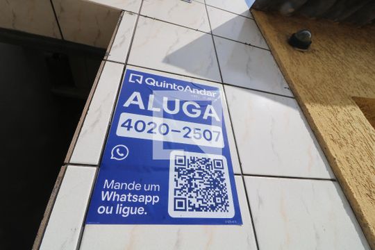 Placa de apartamento para alugar com 1 quarto, 40m² em Jardim Guairaca, São Paulo