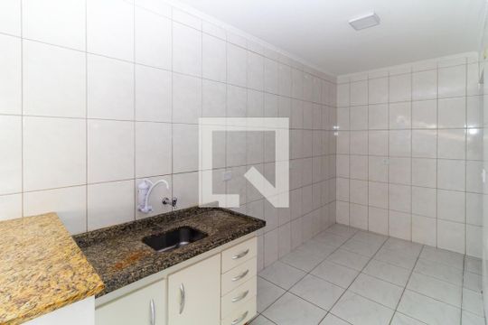 Cozinha de apartamento para alugar com 2 quartos, 60m² em Vila Macedopolis, São Paulo