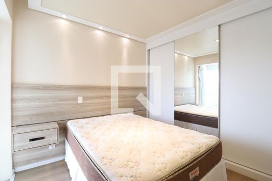 Suíte de apartamento para alugar com 2 quartos, 75m² em Barra Funda, São Paulo