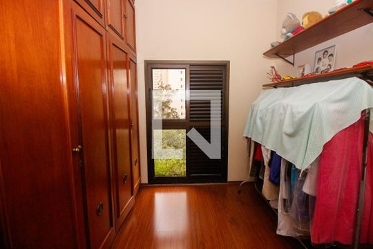 Suíte 1 de apartamento à venda com 4 quartos, 213m² em Vila Suzana, São Paulo