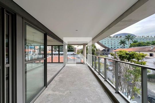 Varanda de apartamento à venda com 3 quartos, 210m² em Jardim Paulista, São Paulo