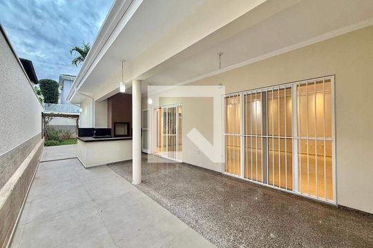 Casa à venda com 3 quartos, 202m² em Parque dos Resedás, Campinas