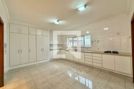 Casa à venda com 3 quartos, 202m² em Parque dos Resedás, Campinas