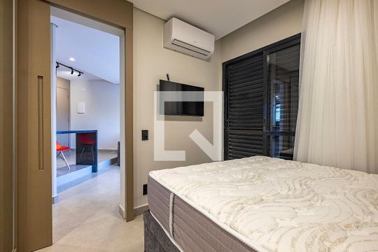 Quarto de apartamento à venda com 1 quarto, 40m² em Jardins, São Paulo
