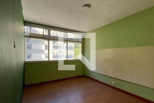 Quarto 1 de apartamento à venda com 2 quartos, 206m² em Ipanema, Rio de Janeiro