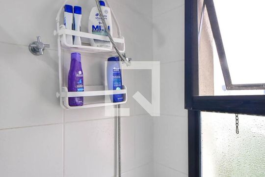 Banheiro Suíte 2 de apartamento à venda com 3 quartos, 207m² em Jardim Panorama, São Paulo