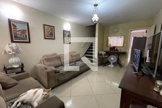 Casa à venda com 2 quartos, 75m² em Jardim Trussardi, São Paulo