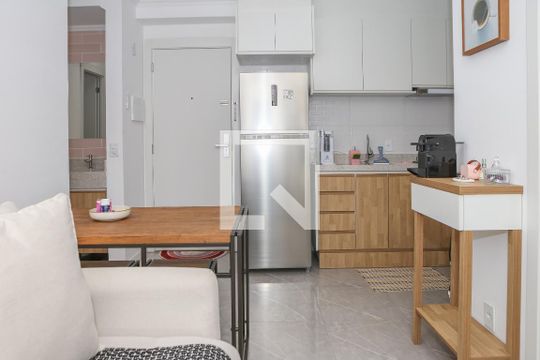 Sala de apartamento à venda com 2 quartos, 34m² em Várzea da Barra Funda, São Paulo