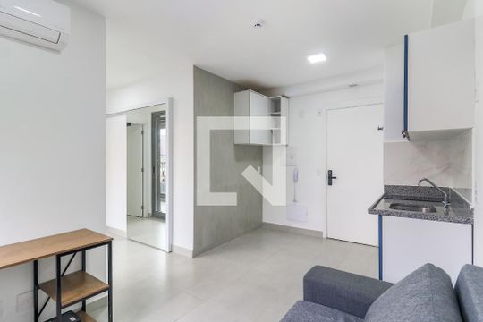 Sala de apartamento para alugar com 1 quarto, 40m² em Santo Amaro, São Paulo