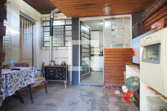 Área de Serviço de casa à venda com 2 quartos, 120m² em Bom Jesus, Porto Alegre