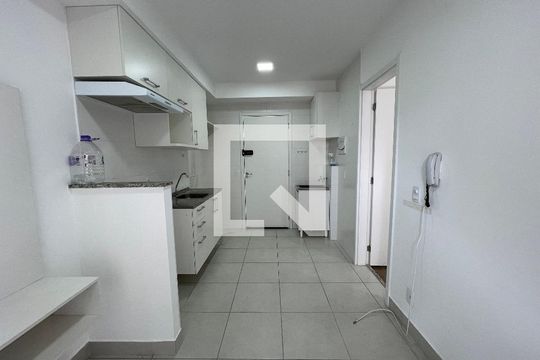 Apartamento à venda com 1 quarto, 29m² em Ferreira, São Paulo