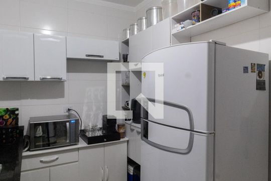 Cozinha/Área de Serviço de apartamento à venda com 2 quartos, 45m² em Vila Nhocuné, São Paulo