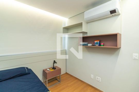 Quarto de apartamento à venda com 2 quartos, 60m² em Jaraguá, Belo Horizonte