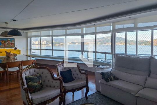 Sala de apartamento à venda com 4 quartos, 300m² em Ingá, Niterói