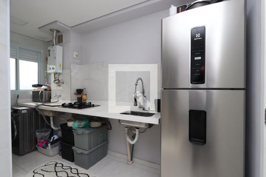 Cozinha de apartamento à venda com 2 quartos, 34m² em Vila Tolstoi, São Paulo