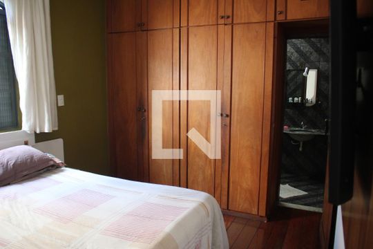 Suíte de casa para alugar com 4 quartos, 167m² em Eldorado, Contagem