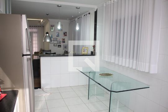 Cozinha de casa para alugar com 4 quartos, 167m² em Eldorado, Contagem