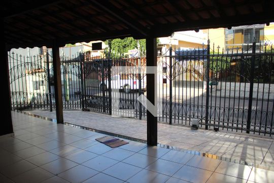 Quintal de casa para alugar com 4 quartos, 167m² em Eldorado, Contagem