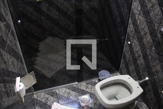 Banheiro da Suíte de casa para alugar com 4 quartos, 167m² em Eldorado, Contagem