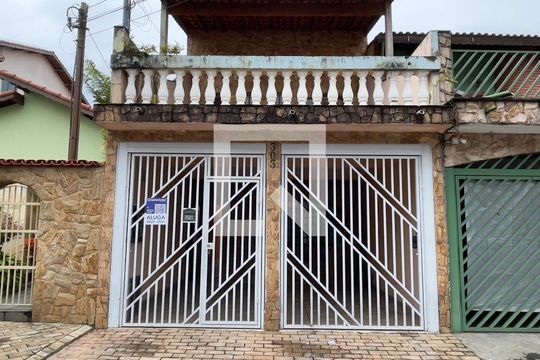 Fachada + Placa de casa à venda com 3 quartos, 232m² em Jardim Nossa Senhora do Carmo, São Paulo