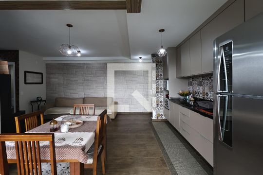 Cozinha de apartamento à venda com 2 quartos, 73m² em Vila Assunção, Santo André
